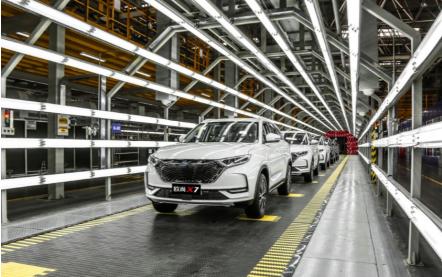 網絡黃牛年末攪局車市，竟為國產車零部件瘋狂囤積